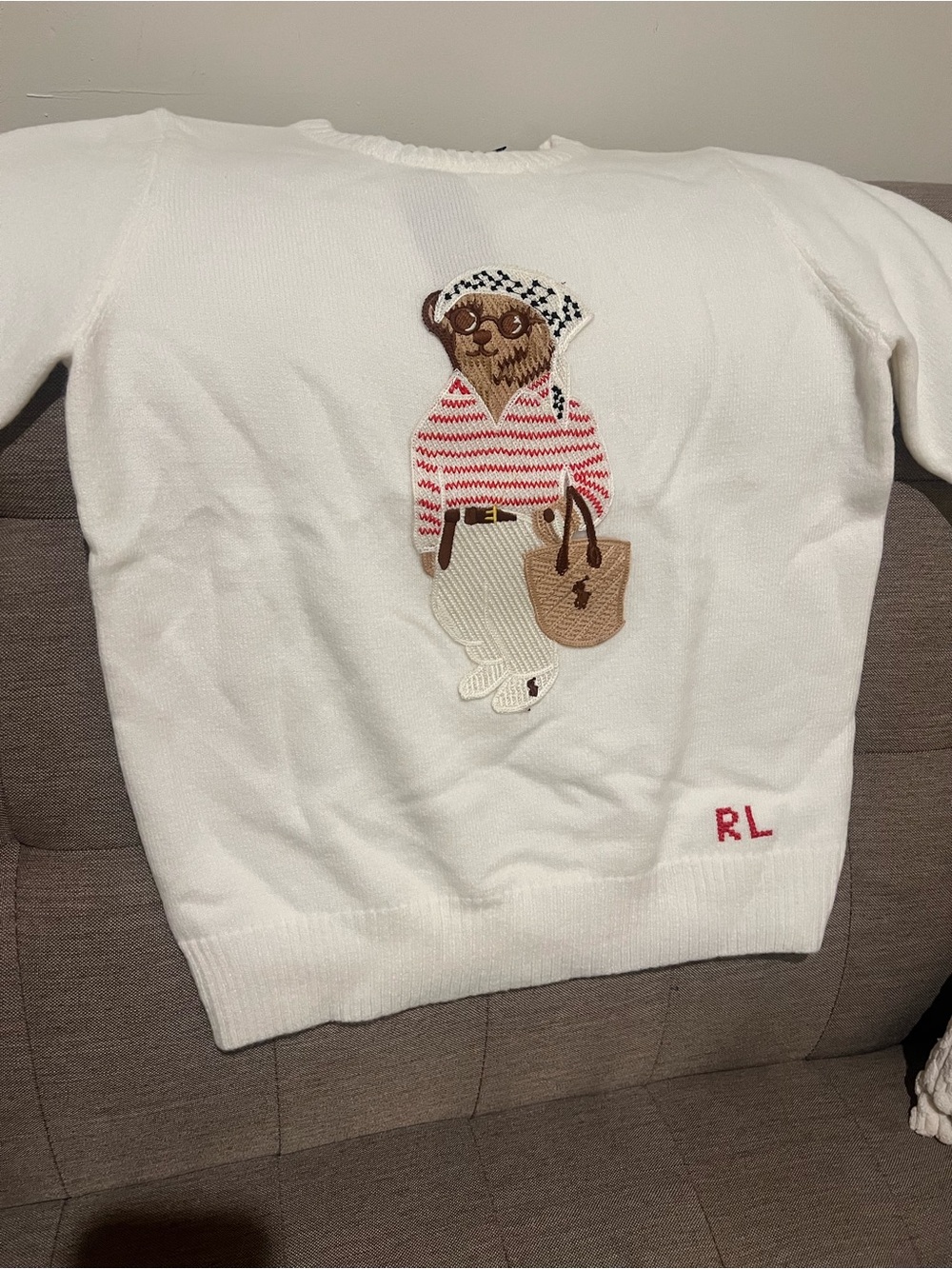 White bear sweater size large